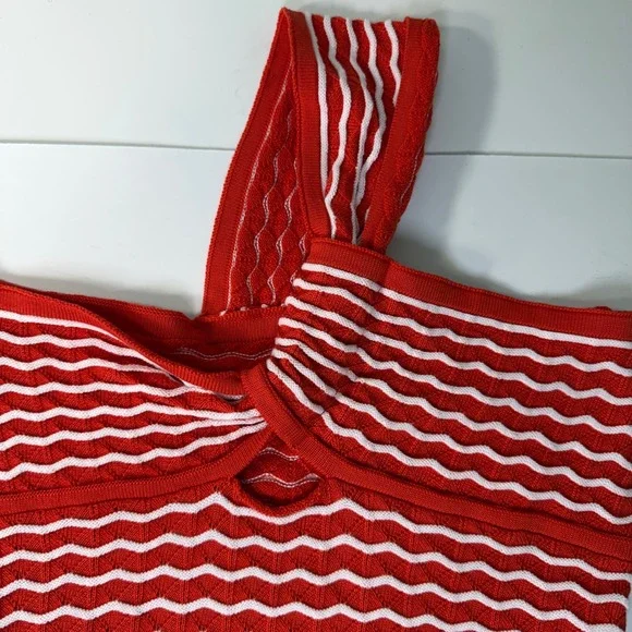Commense Red White Wavy Stripe One Shoulder Twist Knot Knit Top NWT - Picture 3 of 8